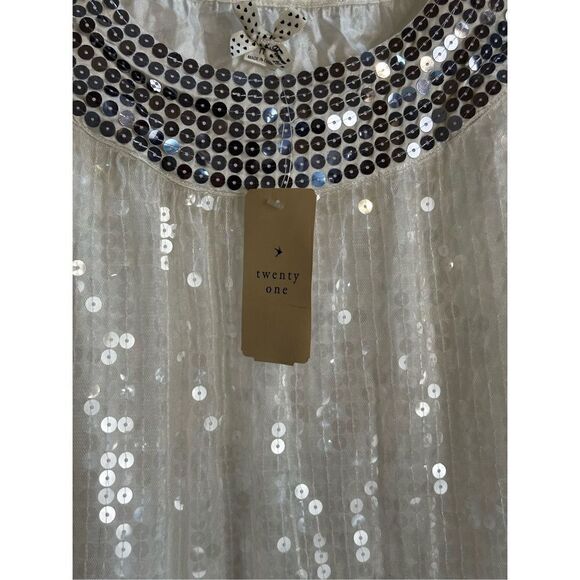 Forever 21 size M Juniors - flaw - Picture 5 of 7